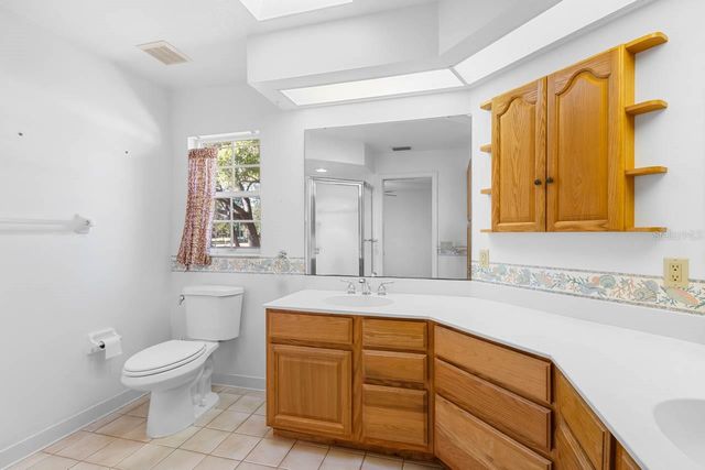 511 W COLLEGE AVENUE, Ruskin, FL 33570