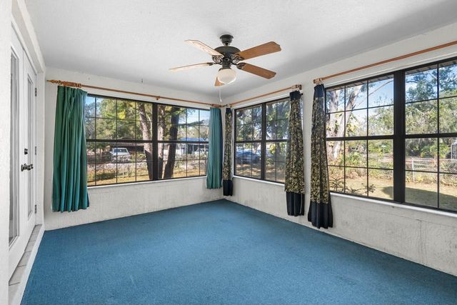 511 W COLLEGE AVENUE, Ruskin, FL 33570