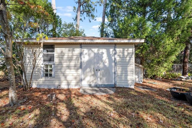 511 W COLLEGE AVENUE, Ruskin, FL 33570
