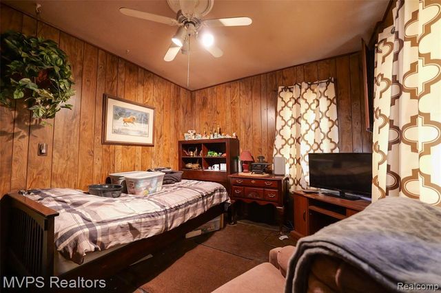 1721 Moffat Road, Leonard, MI 48367