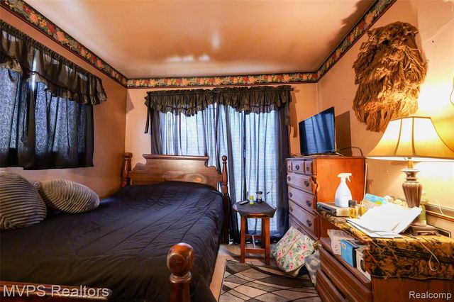 1721 Moffat Road, Leonard, MI 48367