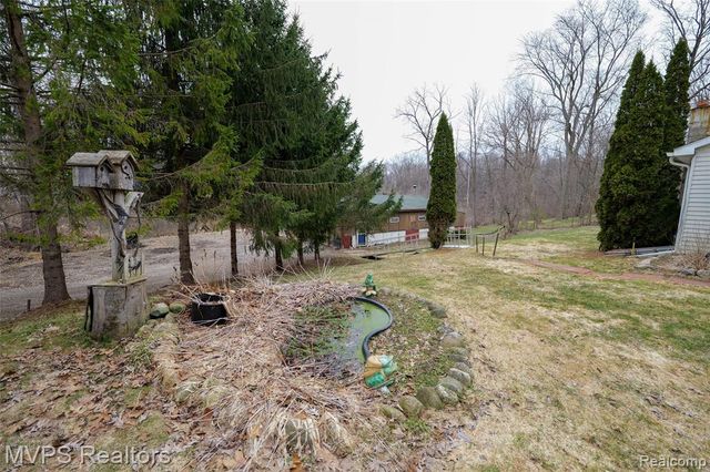 1721 Moffat Road, Leonard, MI 48367