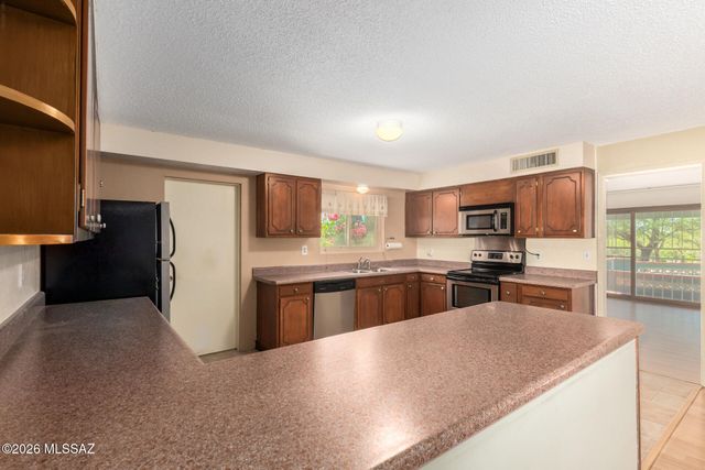 450 E Deone Lane, Tucson, AZ 85704