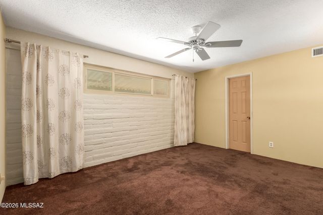 450 E Deone Lane, Tucson, AZ 85704