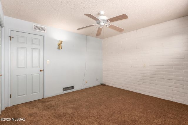 450 E Deone Lane, Tucson, AZ 85704