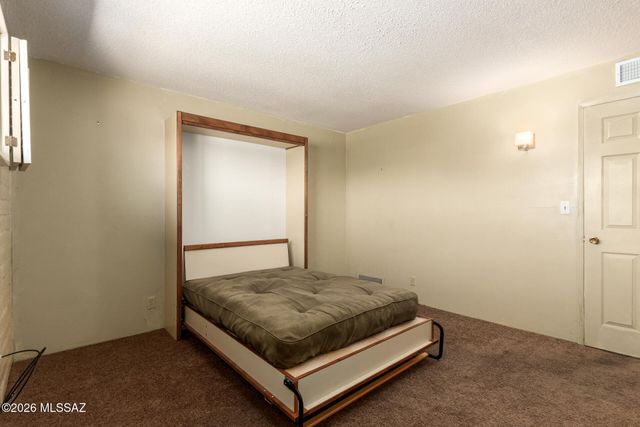 450 E Deone Lane, Tucson, AZ 85704