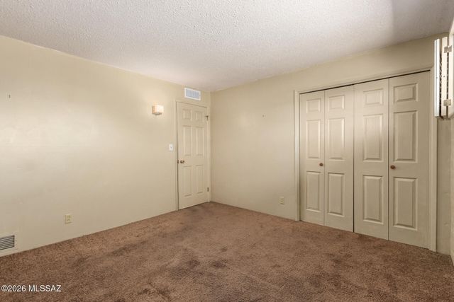 450 E Deone Lane, Tucson, AZ 85704