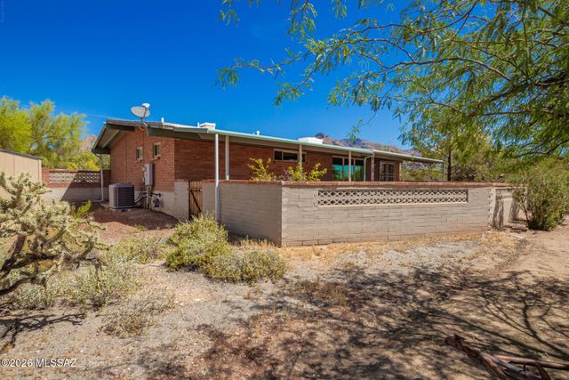 450 E Deone Lane, Tucson, AZ 85704