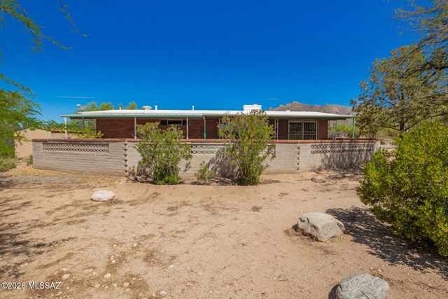 450 E Deone Lane, Tucson, AZ 85704