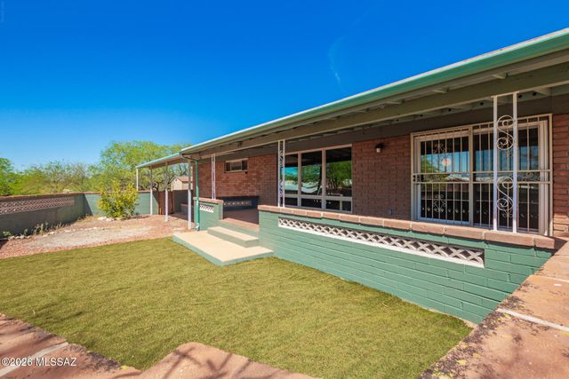 450 E Deone Lane, Tucson, AZ 85704