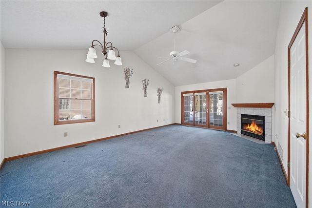 300 Fredricksburg Court NE, North Canton, OH 44720