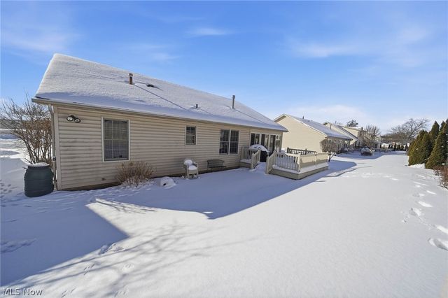 300 Fredricksburg Court NE, North Canton, OH 44720