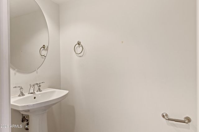 421 W 6TH Street 1002, Tempe, AZ 85281