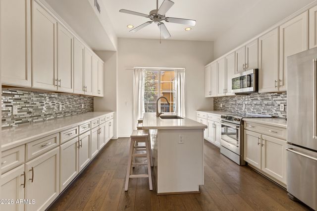 421 W 6TH Street 1002, Tempe, AZ 85281