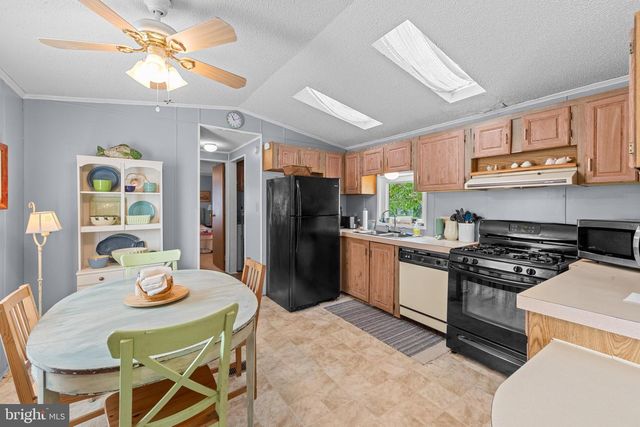 9 BRUNSWICK LN, Lewes, DE 19958