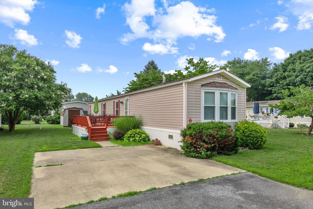 9 BRUNSWICK LN, Lewes, DE 19958