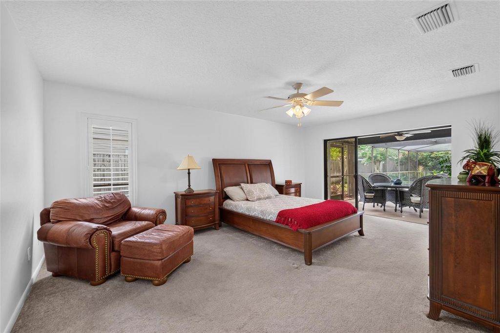 Image 18 of property listing at 14015 SHADY SHORES DRIVE, Tampa, FL 33613