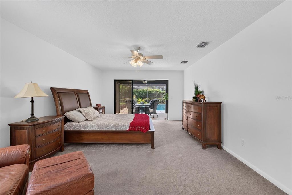 Image 19 of property listing at 14015 SHADY SHORES DRIVE, Tampa, FL 33613