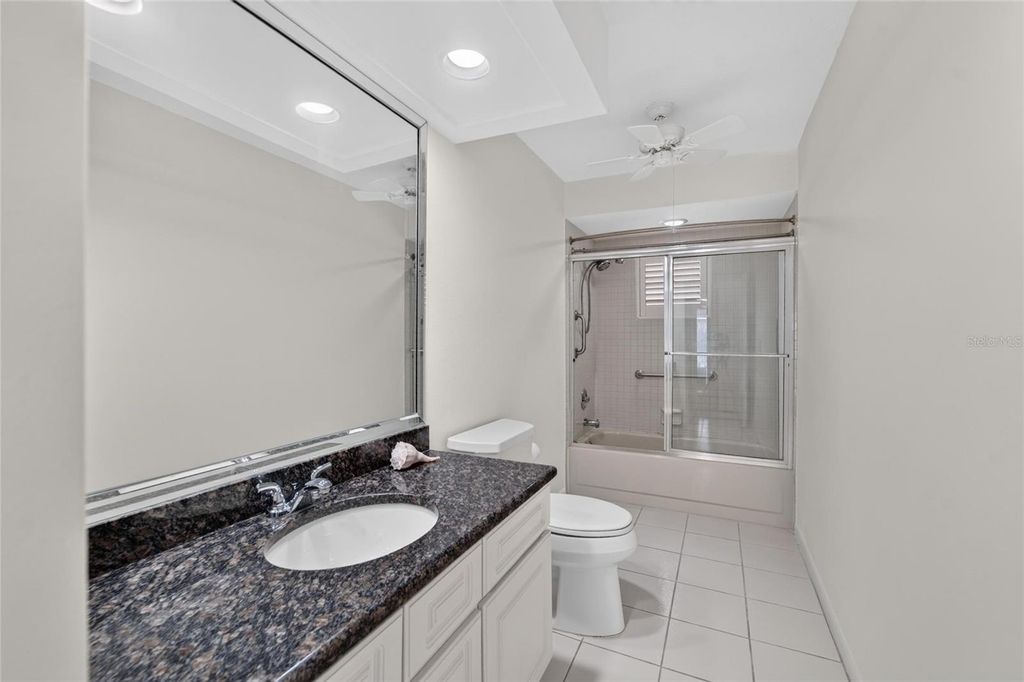 Image 27 of property listing at 14015 SHADY SHORES DRIVE, Tampa, FL 33613