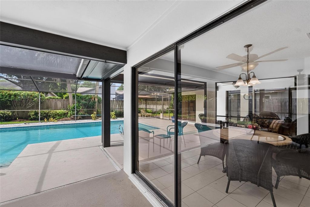 Image 36 of property listing at 14015 SHADY SHORES DRIVE, Tampa, FL 33613
