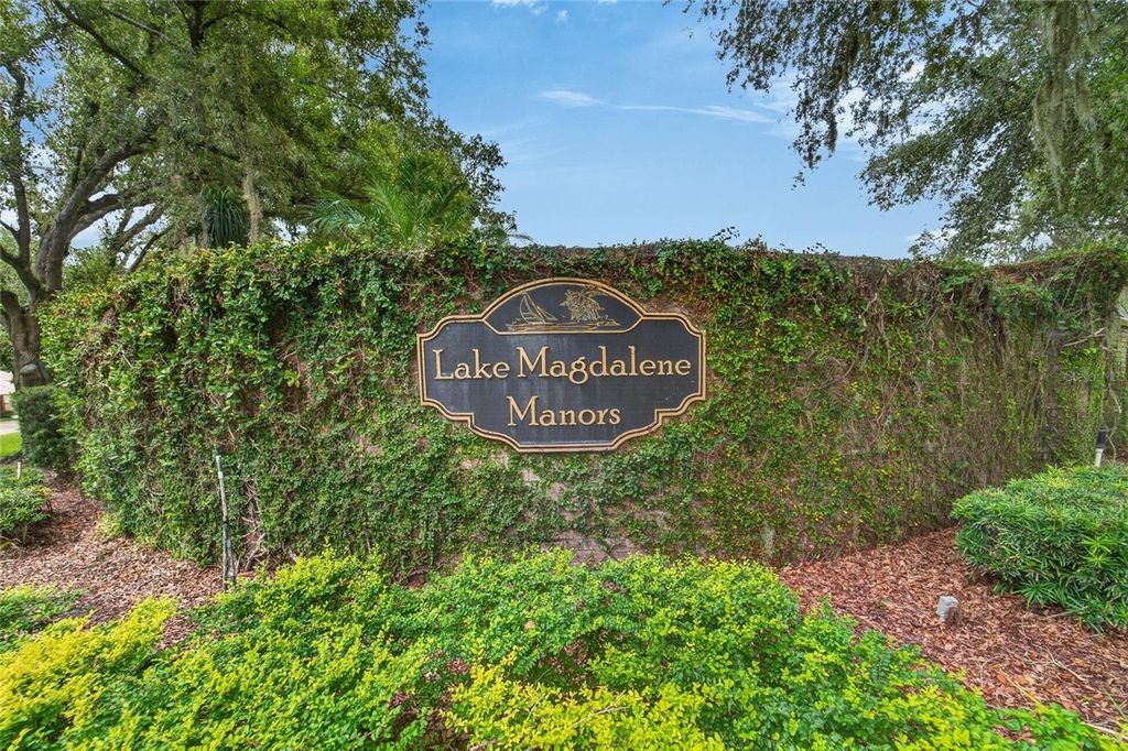 Image 40 of property listing at 14015 SHADY SHORES DRIVE, Tampa, FL 33613