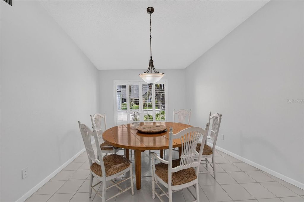 Image 9 of property listing at 14015 SHADY SHORES DRIVE, Tampa, FL 33613