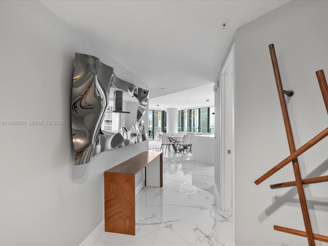 300 Sunny Isles Boulevard 41601, Sunny Isles Beach, FL 33160