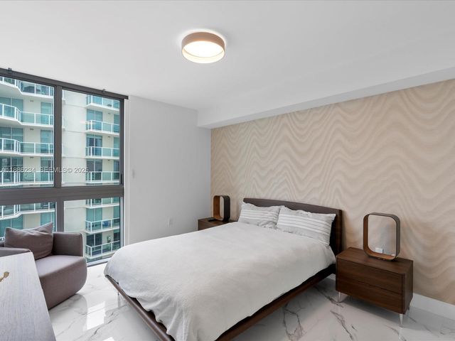 300 Sunny Isles Boulevard 41601, Sunny Isles Beach, FL 33160