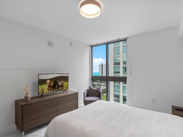 300 Sunny Isles Boulevard 41601, Sunny Isles Beach, FL 33160