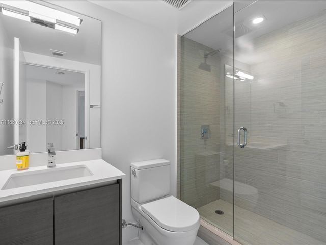 300 Sunny Isles Boulevard 41601, Sunny Isles Beach, FL 33160