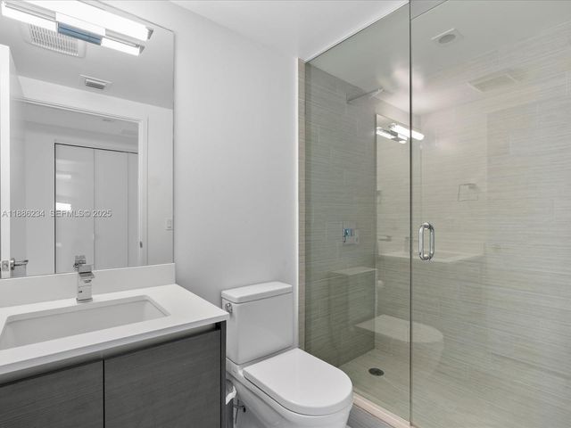 300 Sunny Isles Boulevard 41601, Sunny Isles Beach, FL 33160