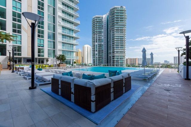 300 Sunny Isles Boulevard 41601, Sunny Isles Beach, FL 33160