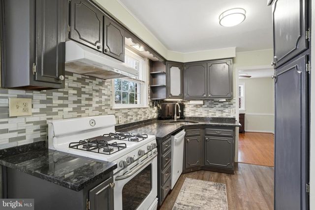 905 ADDINGHAM AVE, Drexel Hill, PA 19026