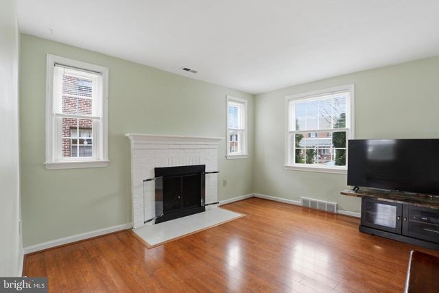 905 ADDINGHAM AVE, Drexel Hill, PA 19026