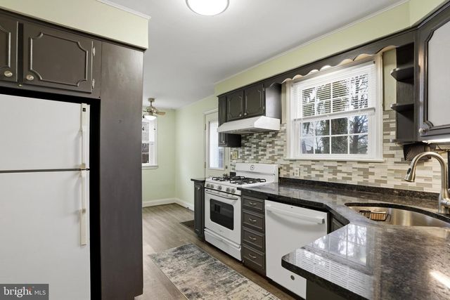 905 ADDINGHAM AVE, Drexel Hill, PA 19026