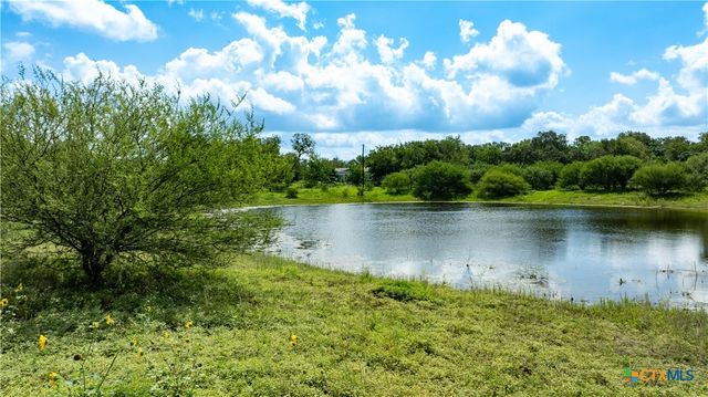 3837 Callihan Road, Luling, TX 78648
