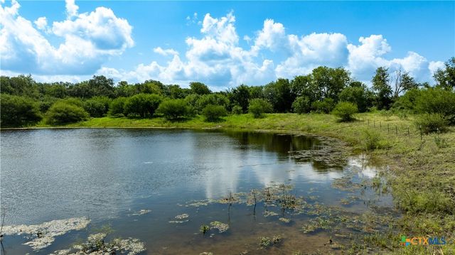 3837 Callihan Road, Luling, TX 78648