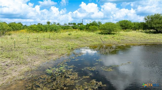 3837 Callihan Road, Luling, TX 78648