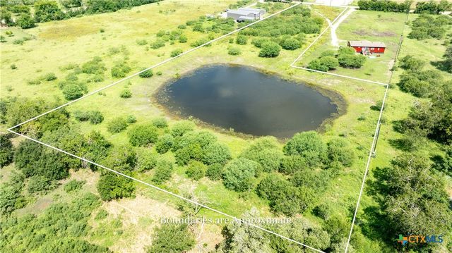 3837 Callihan Road, Luling, TX 78648