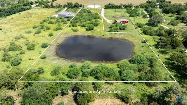 3837 Callihan Road, Luling, TX 78648