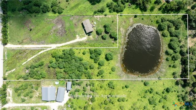 3837 Callihan Road, Luling, TX 78648