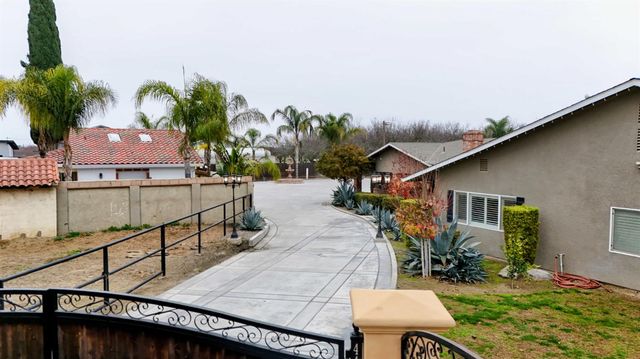 4460 S Carpenter Rd, Modesto, CA 95358