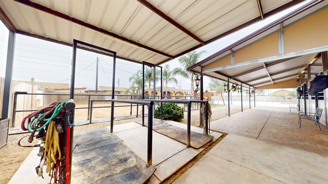 4460 S Carpenter Rd, Modesto, CA 95358