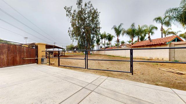 4460 S Carpenter Rd, Modesto, CA 95358