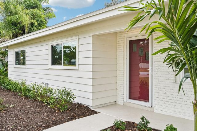 3182 HATTON STREET, Sarasota, FL 34237