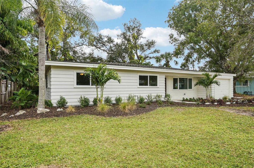 3182 HATTON STREET, Sarasota, FL 34237