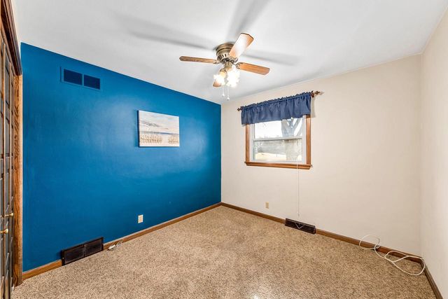 14530 Lindsay DRIVE, Brookfield, WI 53005