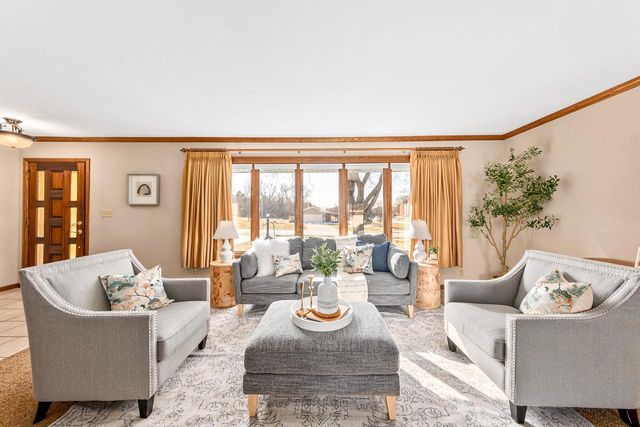 14530 Lindsay DRIVE, Brookfield, WI 53005