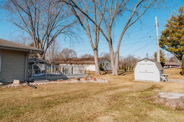 14530 Lindsay DRIVE, Brookfield, WI 53005