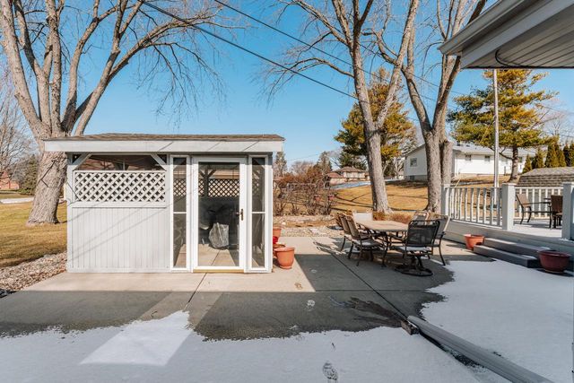 14530 Lindsay DRIVE, Brookfield, WI 53005